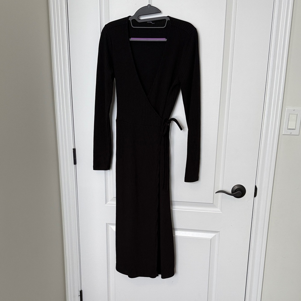 Old Navy Black Long Sleeve Dress